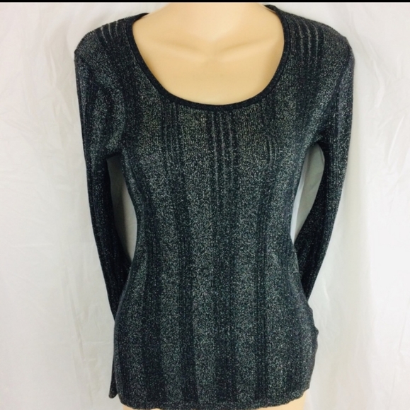 3/$25 HD Metallic Top - Picture 1 of 4